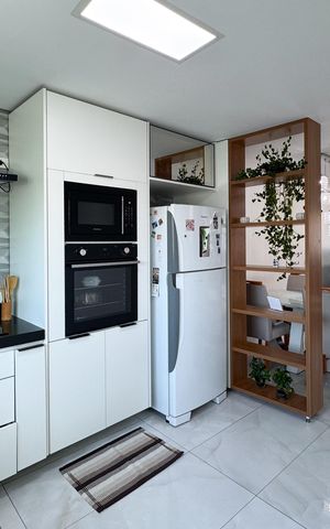 Casa à venda com 223m², 4 quartos e 6 vagas Casa à venda com 223m², 4 quartos e 6 vagasCozinha
