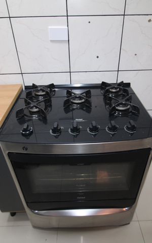 Casa à venda com 600m², 2 quartos e 2 vagasSala / Cozinha