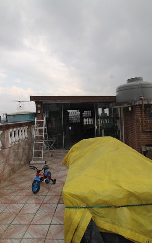 Casa à venda com 600m², 2 quartos e 2 vagasÁrea de Serviço