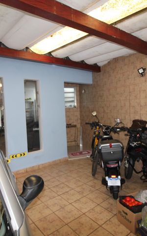 Casa à venda com 600m², 2 quartos e 2 vagasGaragem