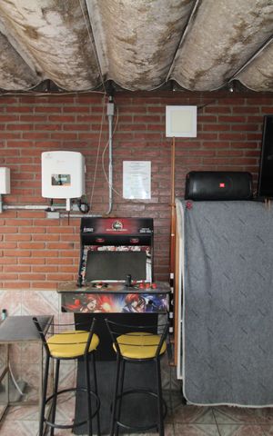 Casa à venda com 600m², 2 quartos e 2 vagasÁrea de Serviço