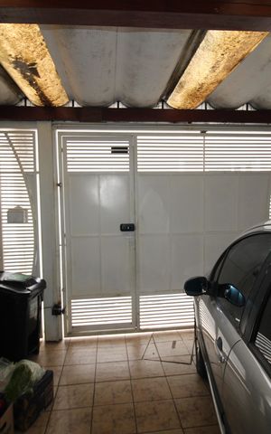Casa à venda com 600m², 2 quartos e 2 vagasGaragem