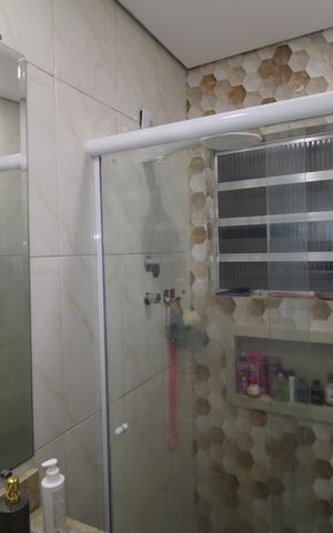 Casa à venda com 600m², 2 quartos e 2 vagasBanheiro
