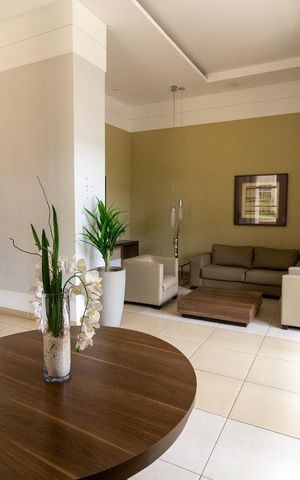 Apartamento à venda com 171m², 3 quartos e 3 vagas Apartamento à venda com 171m², 3 quartos e 3 vagasHall de Entrada
