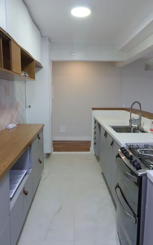 Apartamento à venda com 86m², 2 quartos e 2 vagasCozinha e Área de Serviço
