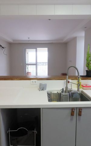 Apartamento à venda com 86m², 2 quartos e 2 vagasCozinha e Área de Serviço