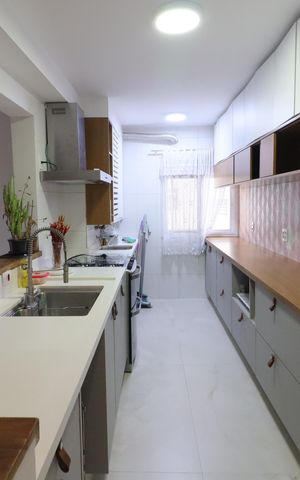 Apartamento à venda com 86m², 2 quartos e 2 vagasCozinha e Área de Serviço