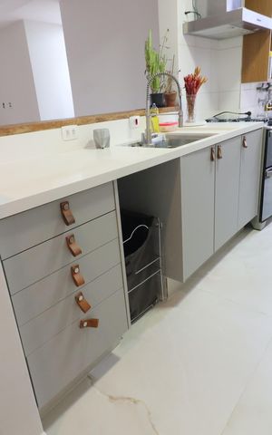 Apartamento à venda com 86m², 2 quartos e 2 vagasCozinha e Área de Serviço
