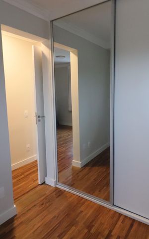 Apartamento à venda com 86m², 2 quartos e 2 vagasCloset da suíte 1