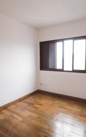 Apartamento à venda com 156m², 4 quartos e 3 vagas Apartamento à venda com 156m², 4 quartos e 3 vagasQuarto 1