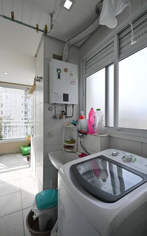 Apartamento à venda com 82m², 3 quartos e 1 vagaÁrea de Serviço 