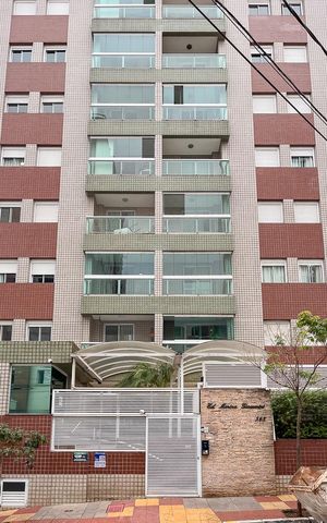 Apartamento à venda com 161m², 3 quartos e 3 vagasFachada + plaquinha