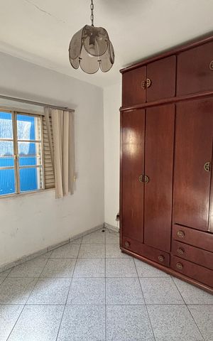 Casa à venda com 130m², 4 quartos e 2 vagas Casa à venda com 130m², 4 quartos e 2 vagasQuarto 1