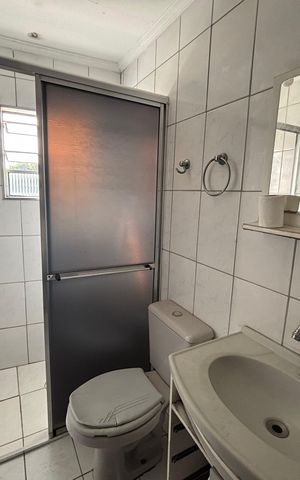 Casa à venda com 130m², 4 quartos e 2 vagas Casa à venda com 130m², 4 quartos e 2 vagasBanheiro da Suíte 1