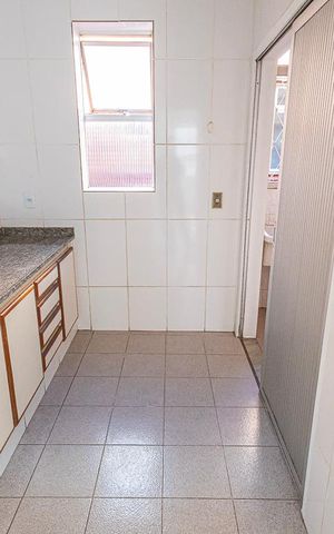 Apartamento à venda com 93m², 3 quartos e 2 vagas Apartamento à venda com 93m², 3 quartos e 2 vagasCozinha