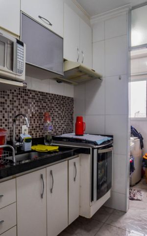 Apartamento à venda com 55m², 2 quartos e 1 vaga Apartamento à venda com 55m², 2 quartos e 1 vagaCozinha e Área de Serviço
