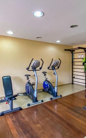Apartamento à venda com 55m², 2 quartos e 1 vaga Apartamento à venda com 55m², 2 quartos e 1 vagaÁrea comum - Academia