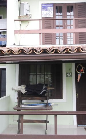 Casa de condomínio para alugar com 80m², 2 quartos e 1 vagaFachada