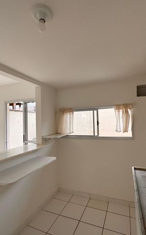 Casa à venda com 84m², 3 quartos e 1 vaga Casa à venda com 84m², 3 quartos e 1 vagaCozinha
