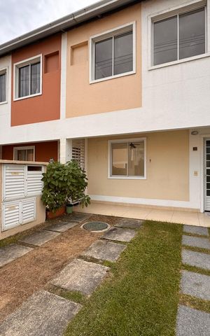 Casa à venda com 84m², 3 quartos e 1 vaga Casa à venda com 84m², 3 quartos e 1 vagaÁrea Externa