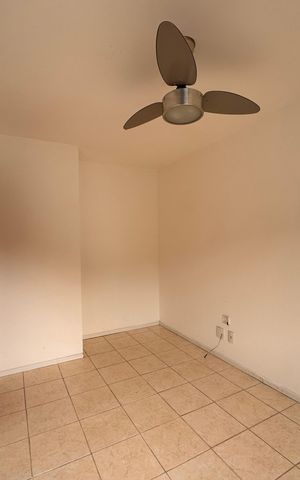 Casa à venda com 84m², 3 quartos e 1 vaga Casa à venda com 84m², 3 quartos e 1 vagaSuíte