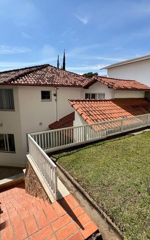 Casa de condomínio para alugar com 527m², 4 quartos e 4 vagas