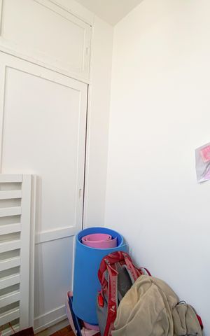 Apartamento à venda com 198m², 3 quartos e 2 vagas Apartamento à venda com 198m², 3 quartos e 2 vagasQuarto de Serviço