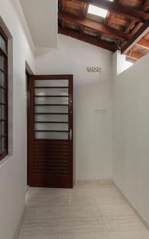Casa à venda com 360m², 6 quartos e 5 vagas Casa à venda com 360m², 6 quartos e 5 vagasCasa 2- Área Externa