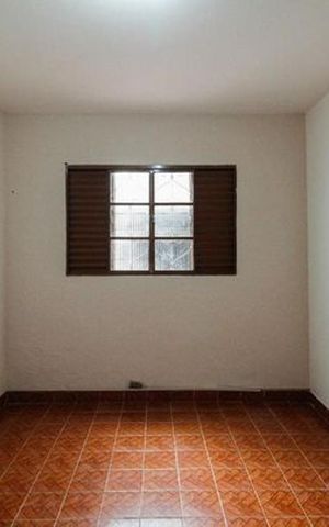 Casa à venda com 360m², 6 quartos e 5 vagas Casa à venda com 360m², 6 quartos e 5 vagasCasa 1 - Quarto 3