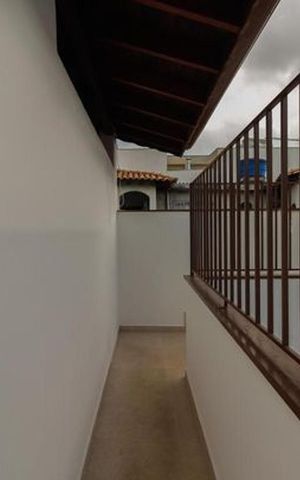 Casa à venda com 360m², 6 quartos e 5 vagas Casa à venda com 360m², 6 quartos e 5 vagasCasa 3- Área Externa