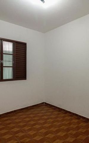 Casa à venda com 360m², 6 quartos e 5 vagas Casa à venda com 360m², 6 quartos e 5 vagasCasa 1 - Quarto 1