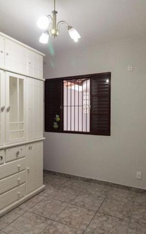 Casa à venda com 360m², 6 quartos e 5 vagas Casa à venda com 360m², 6 quartos e 5 vagasCasa 2 - Quarto 2