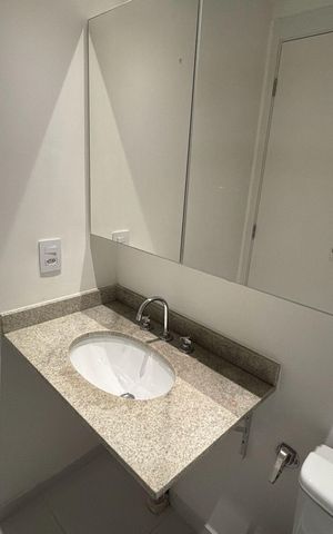 Apartamento para alugar com 72m², 2 quartos e 1 vaga Apartamento para alugar com 72m², 2 quartos e 1 vagaBanheiro