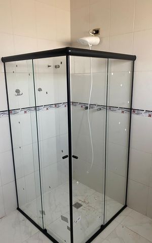 Casa à venda com 180m², 3 quartos e sem vaga Casa à venda com 180m², 3 quartos e sem vagaBanheiro