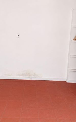 Casa à venda com 180m², 3 quartos e sem vaga Casa à venda com 180m², 3 quartos e sem vagaQuarto