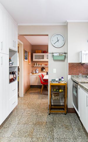 Apartamento à venda com 213m², 3 quartos e 3 vagas Apartamento à venda com 213m², 3 quartos e 3 vagasCozinha