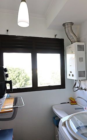 Apartamento à venda com 90m², 2 quartos e 1 vagaJanela da Área de Serviço