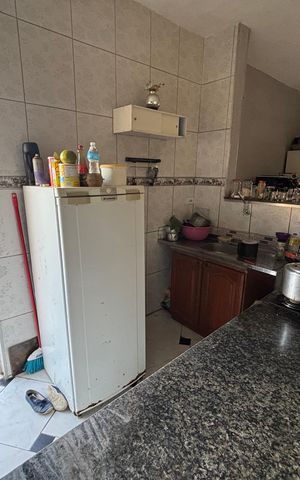 Casa à venda com 99m², 3 quartos e sem vaga Casa à venda com 99m², 3 quartos e sem vagaCozinha