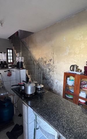 Casa à venda com 99m², 3 quartos e sem vaga Casa à venda com 99m², 3 quartos e sem vagaCozinha
