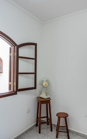 Casa à venda com 200m², 3 quartos e 5 vagas Casa à venda com 200m², 3 quartos e 5 vagasQuarto 1