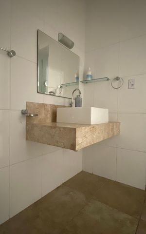 Apartamento à venda com 1300m², 2 quartos e sem vagaBanheiro