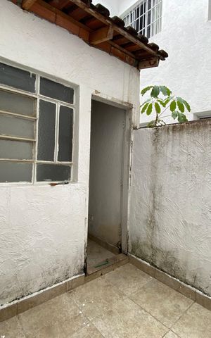 Apartamento à venda com 1300m², 2 quartos e sem vagaQuintal