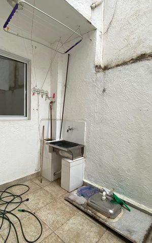 Apartamento à venda com 1300m², 2 quartos e sem vagaArea de Serviço