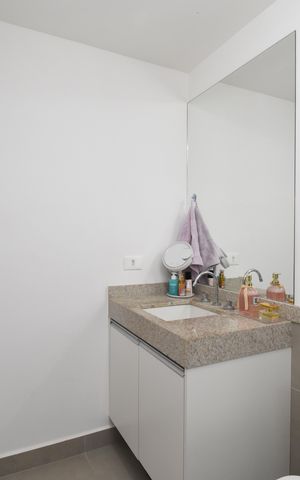 Apartamento à venda com 75m², 2 quartos e 1 vagaBanheiro da Suíte