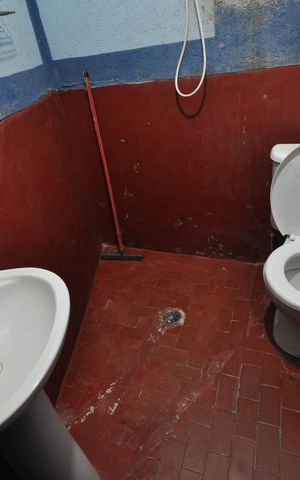 Casa à venda com 196m², 2 quartos e 1 vagaBanheiro 2