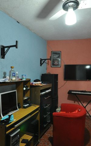 Casa à venda com 196m², 2 quartos e 1 vagaQuarto de serviço