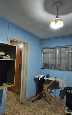 Casa à venda com 196m², 2 quartos e 1 vagaSala