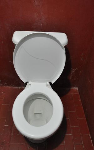 Casa à venda com 196m², 2 quartos e 1 vagaBanheiro 2