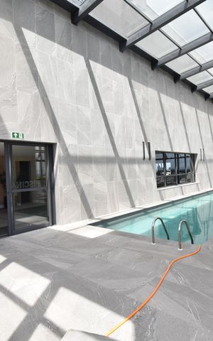 Apartamento à venda com 75m², 2 quartos e 1 vagaÁrea comum - Piscina