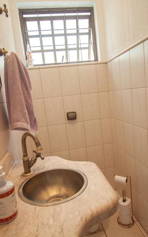 Casa à venda com 307m², 3 quartos e 2 vagas